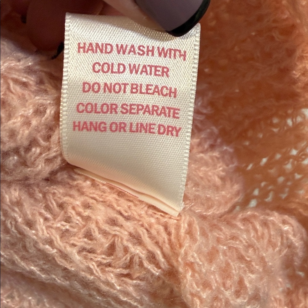 So Me Solid Color Knit Sweater Vest with Big Metal Buttons in pink Large NWT - Picture 6 of 7